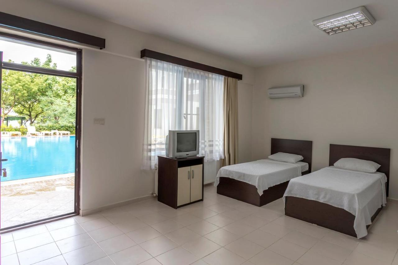 Troas Beach Hotel Tavakli ภายนอก รูปภาพ